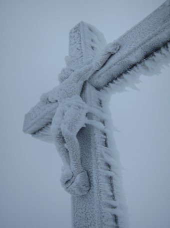 Crocifisso neve
